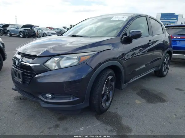 3CZRU5H56JM714670 2018 HONDA HR-V - Image 2