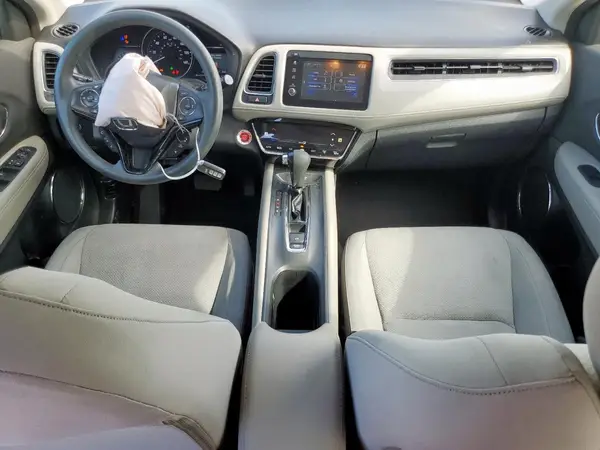 3CZRU5H56KM700768 2019 HONDA HR-V - Image 8