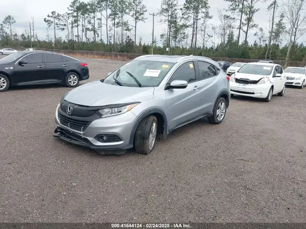 3CZRU5H56KM703301 2019 HONDA HR-V - Image 2