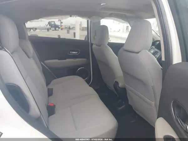 3CZRU5H56KM704349 2019 HONDA HR-V - Image 8