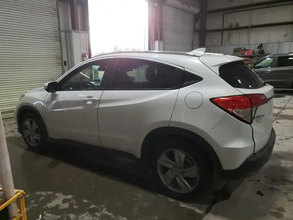 3CZRU5H56KM707607 2019 HONDA HR-V - Image 2