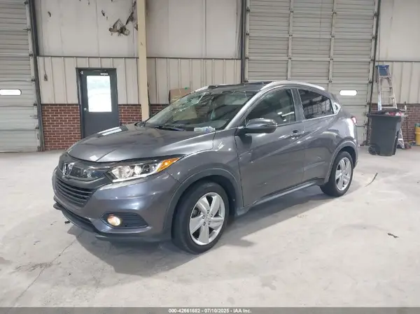 3CZRU5H56KM715352 2019 HONDA HR-V - Image 2