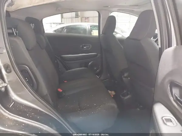 3CZRU5H56KM715352 2019 HONDA HR-V - Image 8