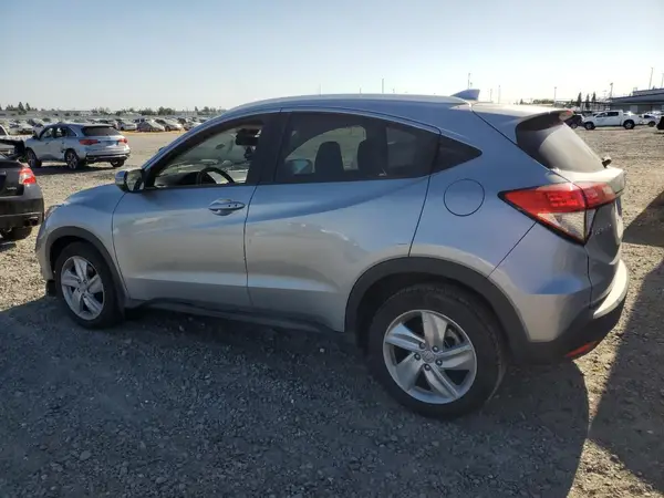 3CZRU5H56KM716775 2019 HONDA HR-V - Image 2