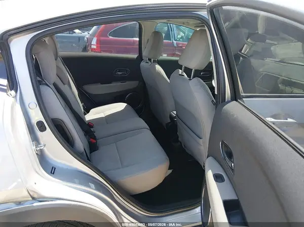 3CZRU5H56KM716789 2019 HONDA HR-V - Image 8