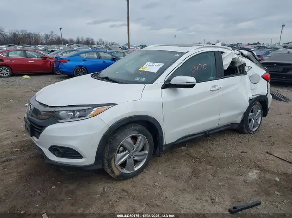 3CZRU5H56KM726013 2019 HONDA HR-V - Image 2