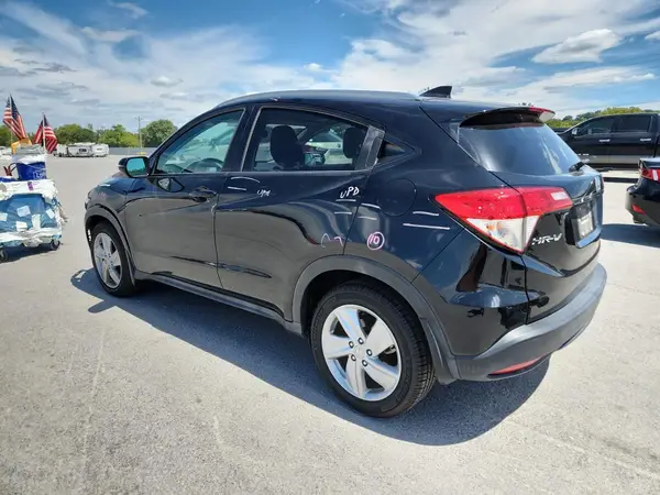 3CZRU5H56KM727405 2019 HONDA HR-V - Image 2