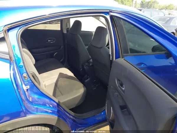 3CZRU5H56LM703235 2020 HONDA HR-V - Image 8
