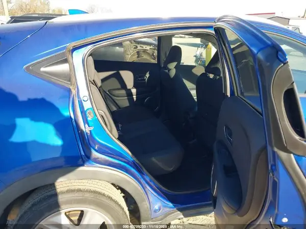 3CZRU5H56LM712677 2020 HONDA HR-V - Image 8