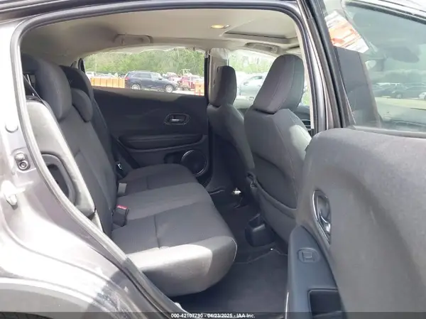 3CZRU5H56NM712424 2022 HONDA HR-V - Image 8