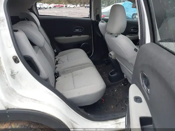 3CZRU5H56NM726095 2022 HONDA HR-V - Image 8