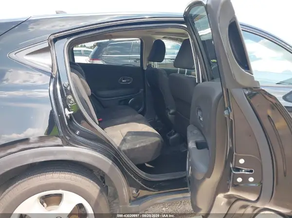 3CZRU5H57GM708627 2016 HONDA HR-V - Image 8