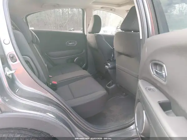 3CZRU5H57GM709213 2016 HONDA HR-V - Image 8