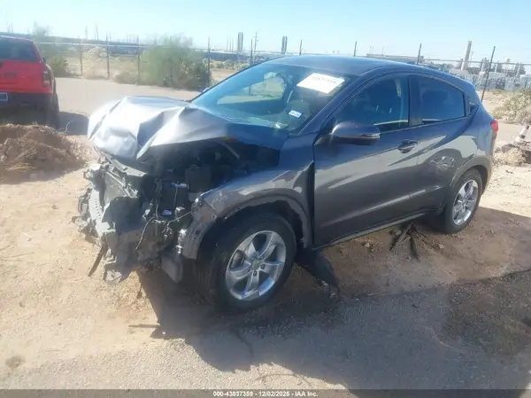 3CZRU5H57GM710961 2016 HONDA HR-V - Image 2