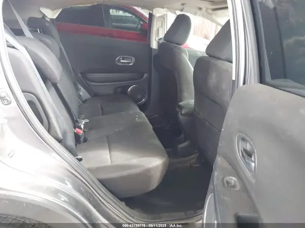 3CZRU5H57GM721068 2016 HONDA HR-V - Image 8