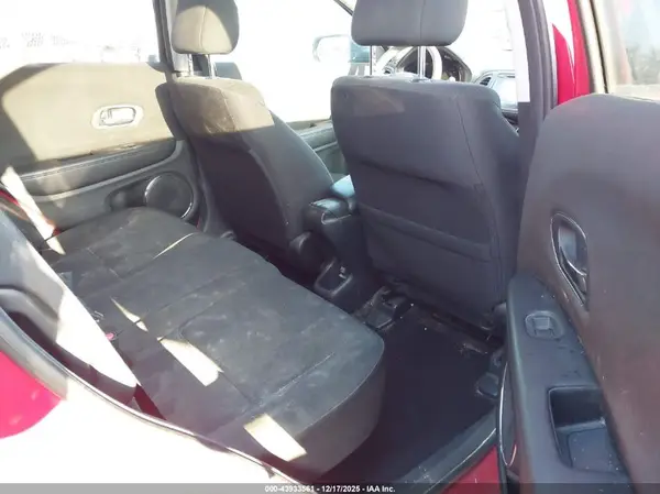 3CZRU5H57GM731910 2016 HONDA HR-V - Image 8