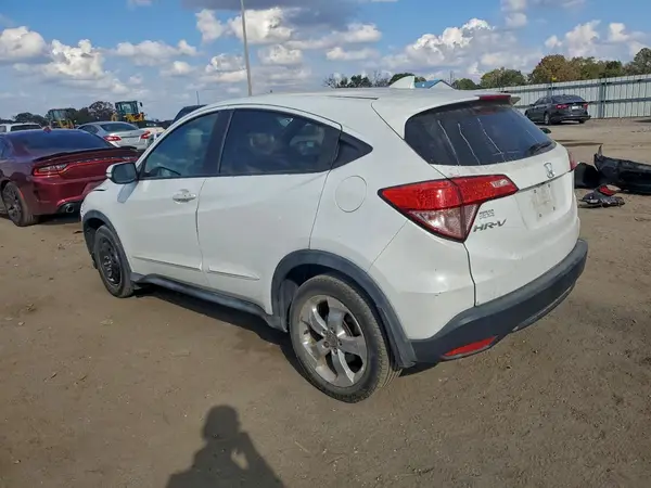 3CZRU5H57GM735651 2016 HONDA HR-V - Image 2