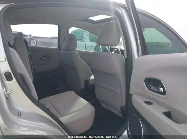 3CZRU5H57GM741353 2016 HONDA HR-V - Image 8
