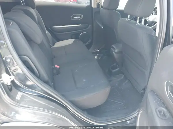 3CZRU5H57GM744138 2016 HONDA HR-V - Image 8