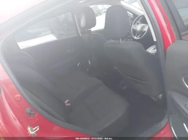 3CZRU5H57GM744317 2016 HONDA HR-V - Image 8