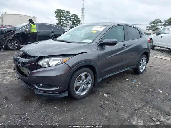 3CZRU5H57GM744608 2016 HONDA HR-V - Image 2