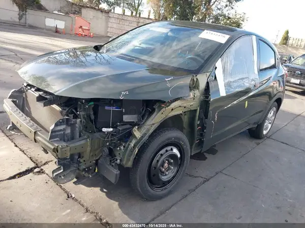 3CZRU5H57GM745418 2016 HONDA HR-V - Image 2