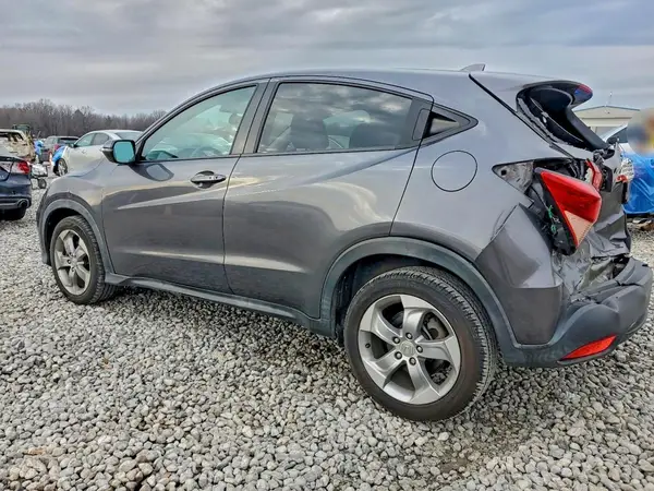 3CZRU5H57GM748559 2016 HONDA HR-V - Image 2