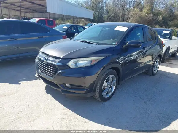 3CZRU5H57HG701256 2017 HONDA HR-V - Image 2