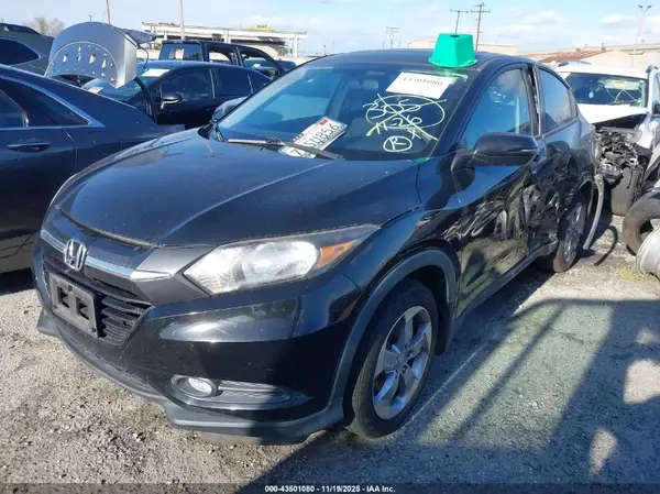 3CZRU5H57HG703590 2017 HONDA HR-V - Image 2