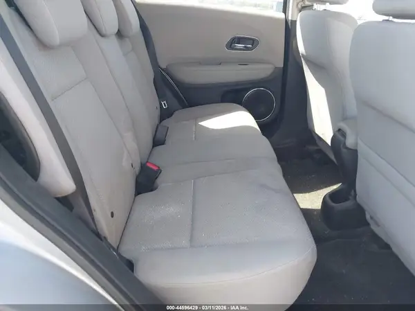 3CZRU5H57HG708076 2017 HONDA HR-V - Image 8