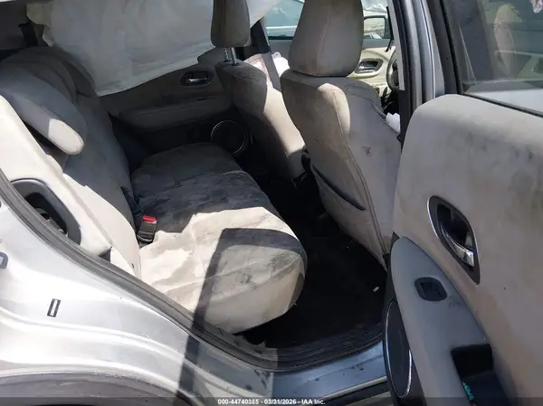 3CZRU5H57HM703574 2017 HONDA HR-V - Image 8
