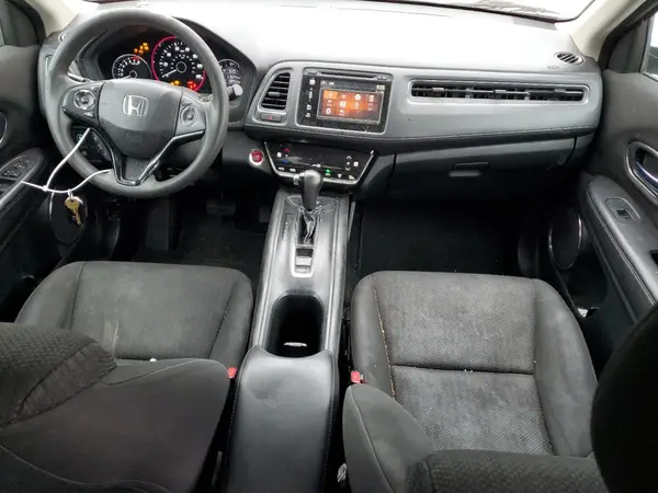 3CZRU5H57HM703896 2017 HONDA HR-V - Image 8