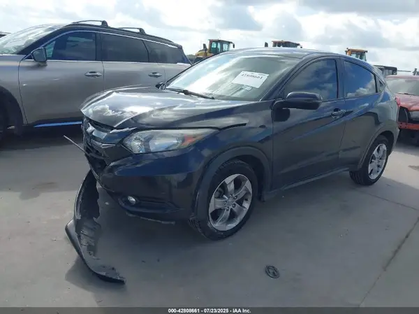 3CZRU5H57HM707057 2017 HONDA HR-V - Image 2