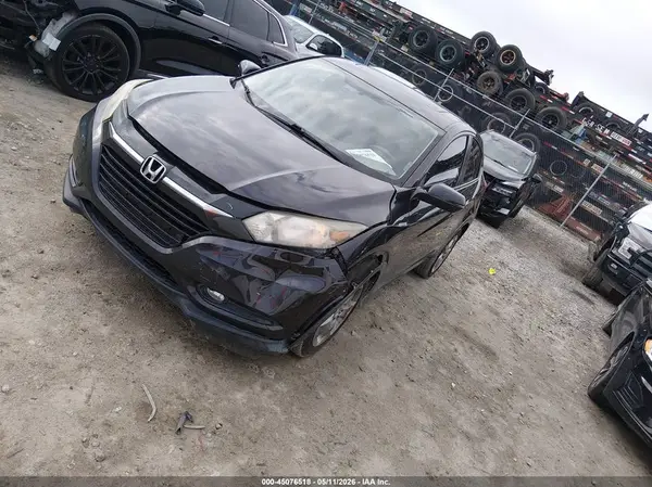 3CZRU5H57HM708483 2017 HONDA HR-V - Image 2