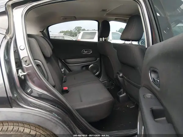 3CZRU5H57HM708483 2017 HONDA HR-V - Image 8