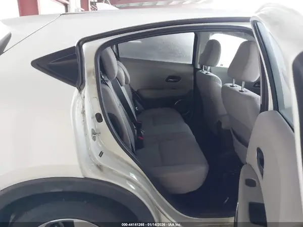 3CZRU5H57HM710895 2017 HONDA HR-V - Image 8