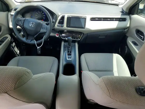 3CZRU5H57HM718110 2017 HONDA HR-V - Image 8