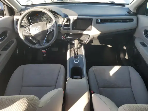 3CZRU5H57HM719726 2017 HONDA HR-V - Image 8