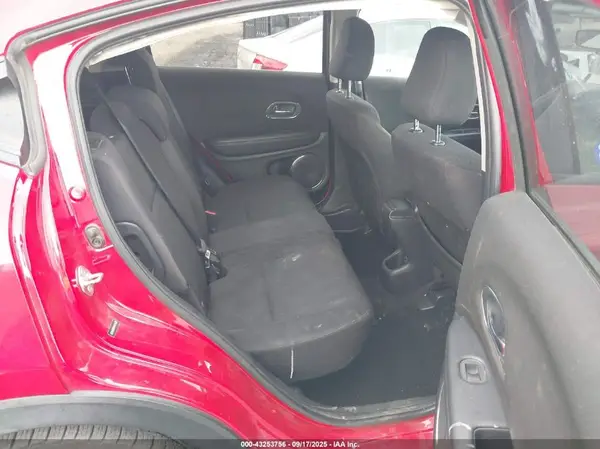3CZRU5H57HM722030 2017 HONDA HR-V - Image 8