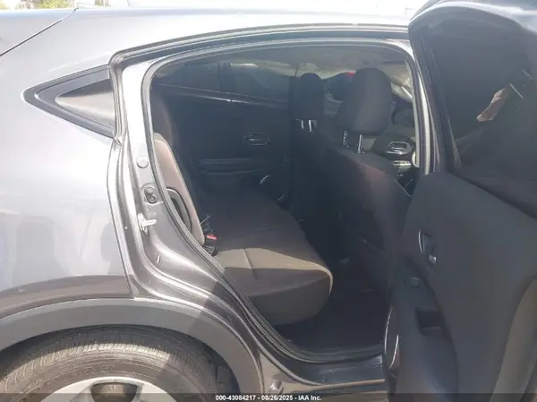 3CZRU5H57HM723419 2017 HONDA HR-V - Image 8