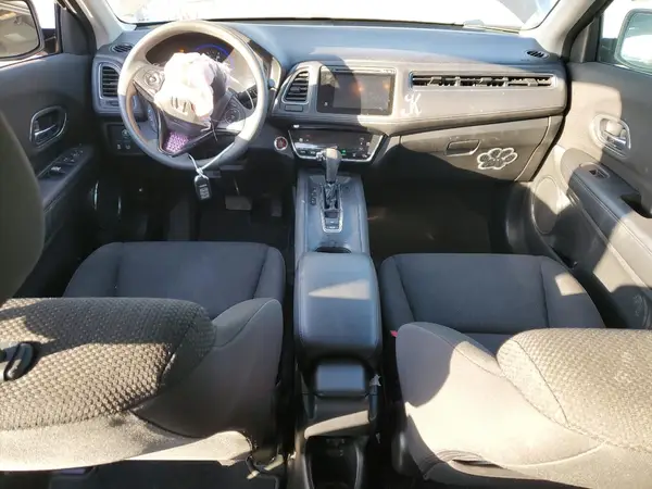 3CZRU5H57HM724683 2017 HONDA HR-V - Image 8