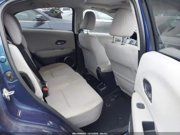 3CZRU5H57HM725901 2017 HONDA HR-V - Image 8