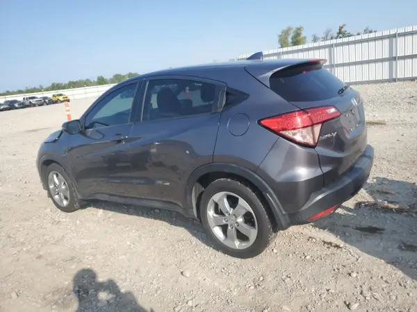 3CZRU5H57HM726563 2017 HONDA HR-V - Image 2