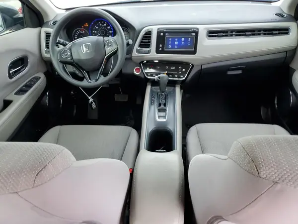 3CZRU5H57JG700596 2018 HONDA HR-V - Image 8