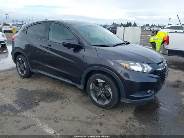3CZRU5H57JG704356 2018 HONDA HR-V - Image 1