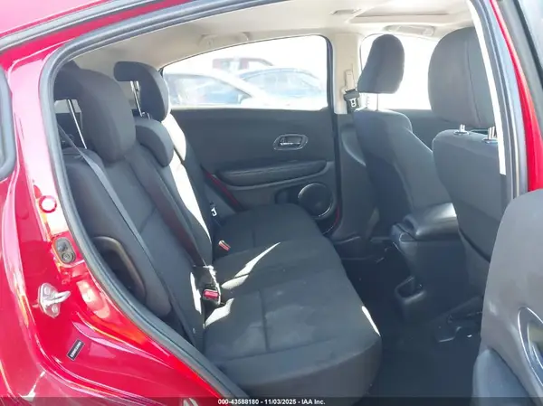 3CZRU5H57JG704874 2018 HONDA HR-V - Image 8