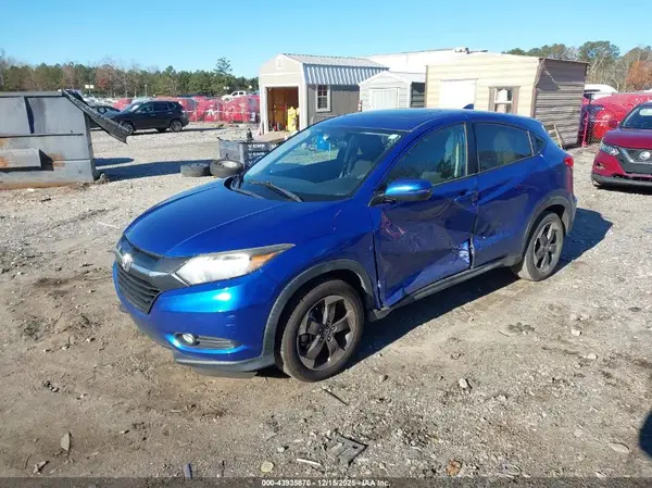 3CZRU5H57JM705394 2018 HONDA HR-V - Image 2