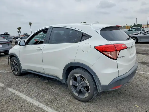 3CZRU5H57JM713835 2018 HONDA HR-V - Image 2