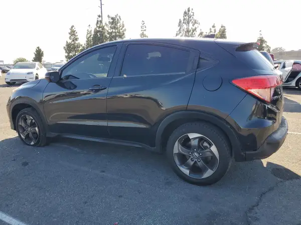 3CZRU5H57JM718811 2018 HONDA HR-V - Image 2