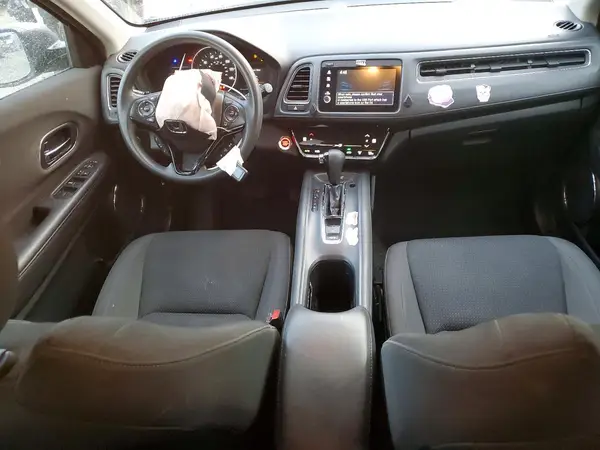 3CZRU5H57KM711360 2019 HONDA HR-V - Image 8
